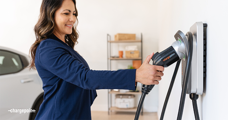 Person using ChargePoint Home